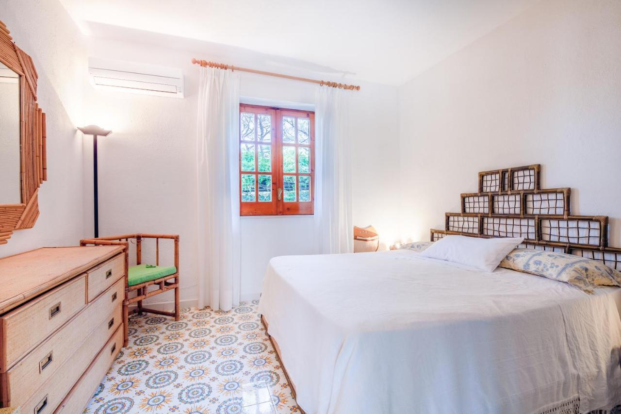 Villetta Con Giardino Esclusivo Di 1000 Mq, Piscina, Tennis, Calcio, Bocce Forio  ภายนอก รูปภาพ