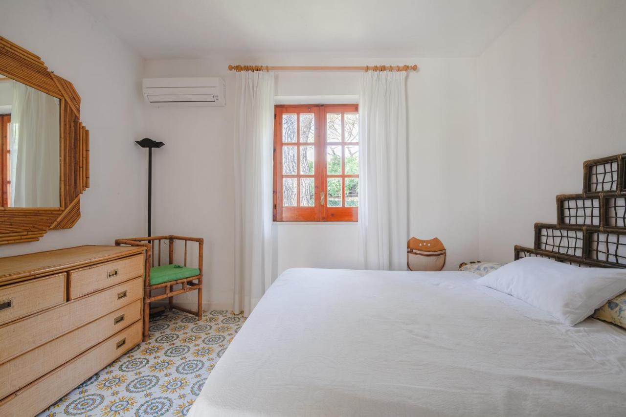 Villetta Con Giardino Esclusivo Di 1000 Mq, Piscina, Tennis, Calcio, Bocce Forio  ภายนอก รูปภาพ
