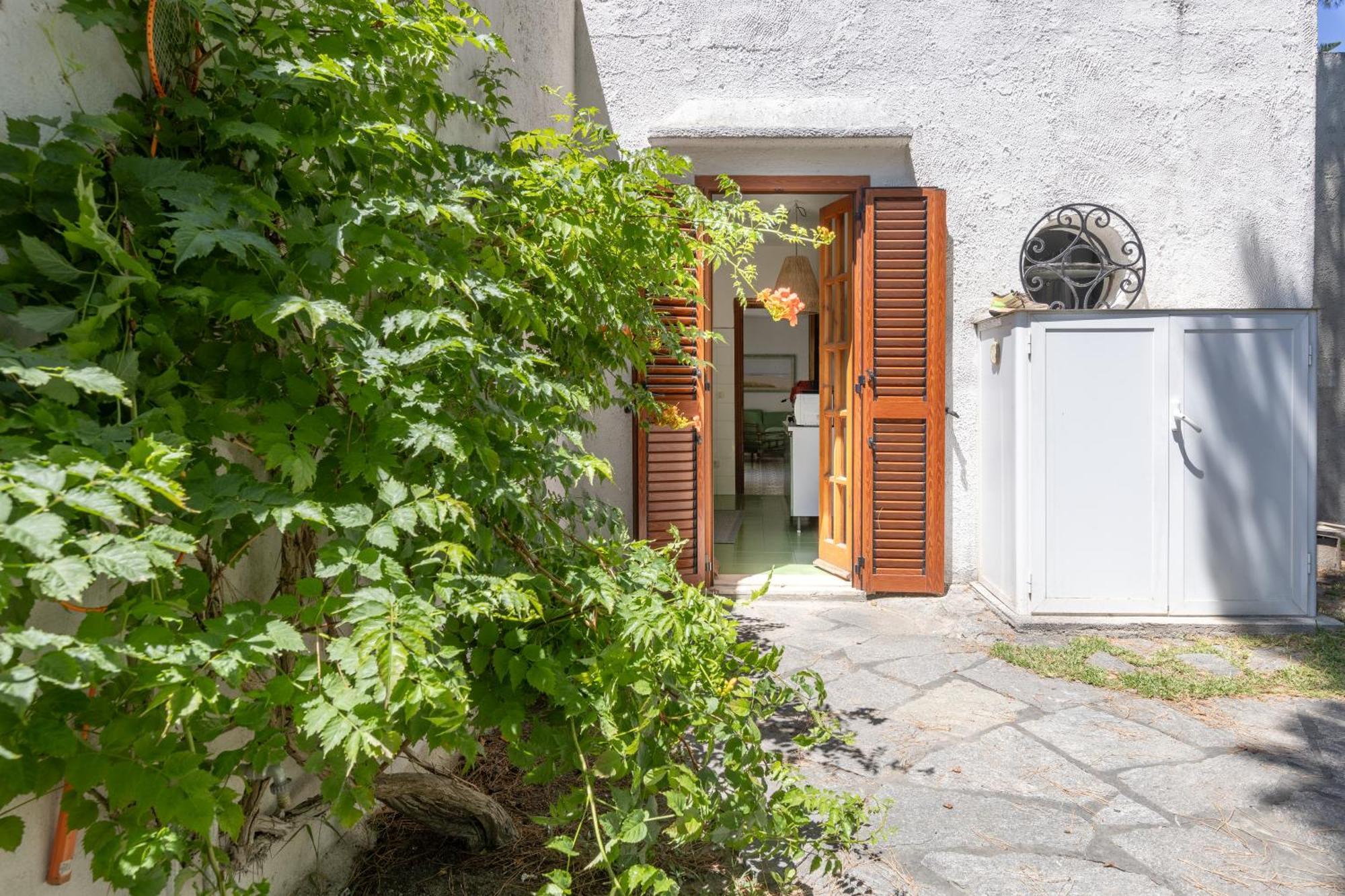 Villetta Con Giardino Esclusivo Di 1000 Mq, Piscina, Tennis, Calcio, Bocce Forio  ภายนอก รูปภาพ