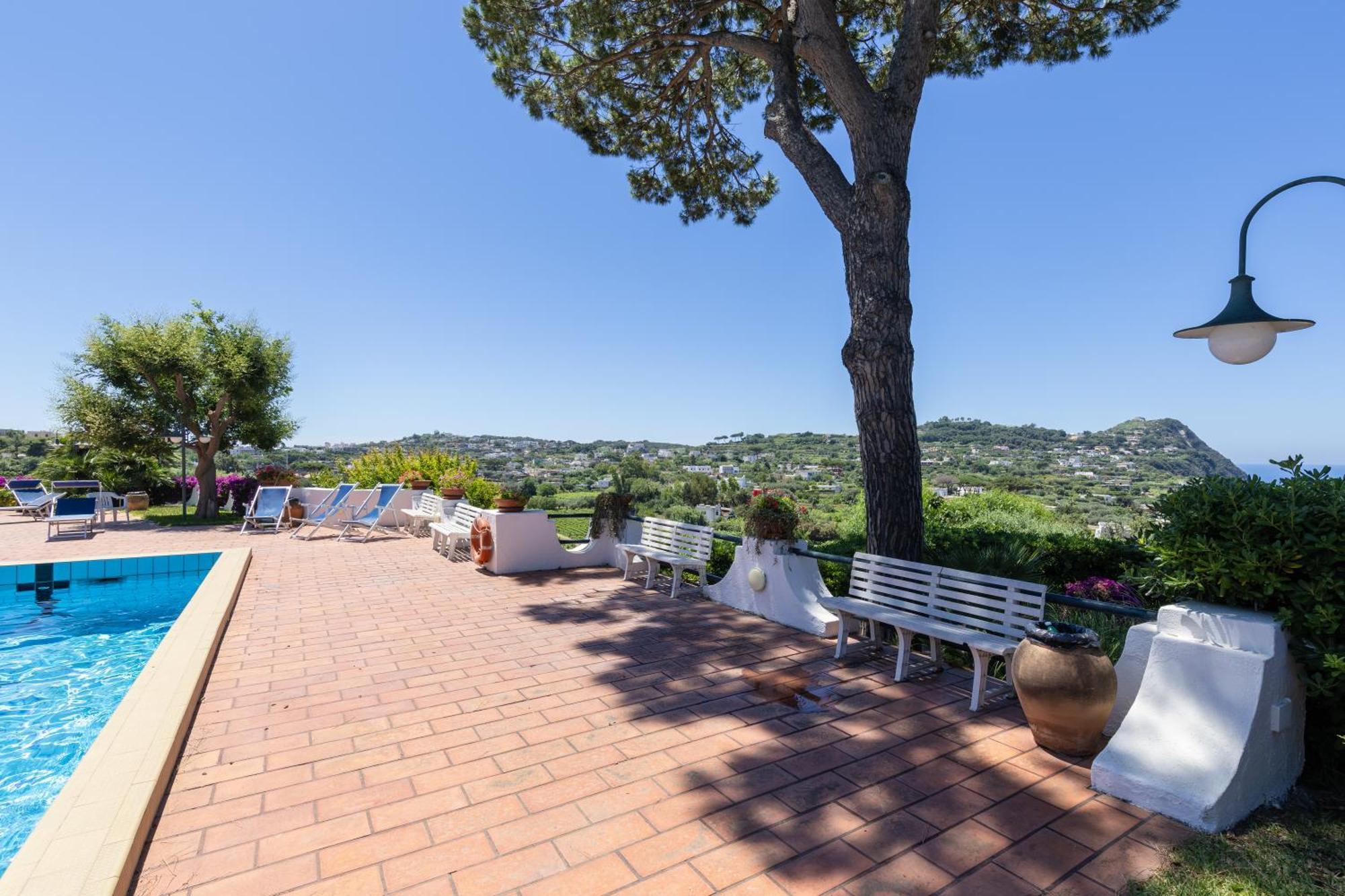 Villetta Con Giardino Esclusivo Di 1000 Mq, Piscina, Tennis, Calcio, Bocce Forio  ภายนอก รูปภาพ